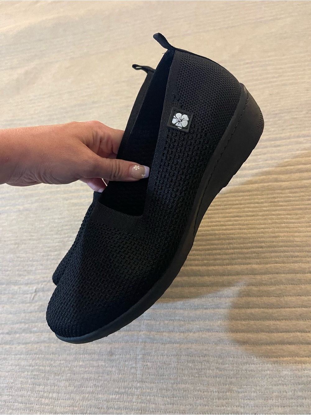 Tommy Bahama Lizzie Wedge Shoes Womens 8.5 Black Comfort Memory Foam - Picture 6 of 7